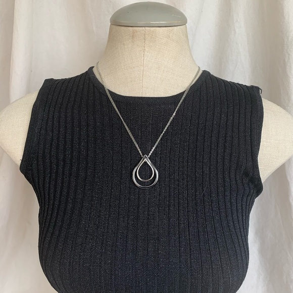 Necklace - Picture 1 of 5